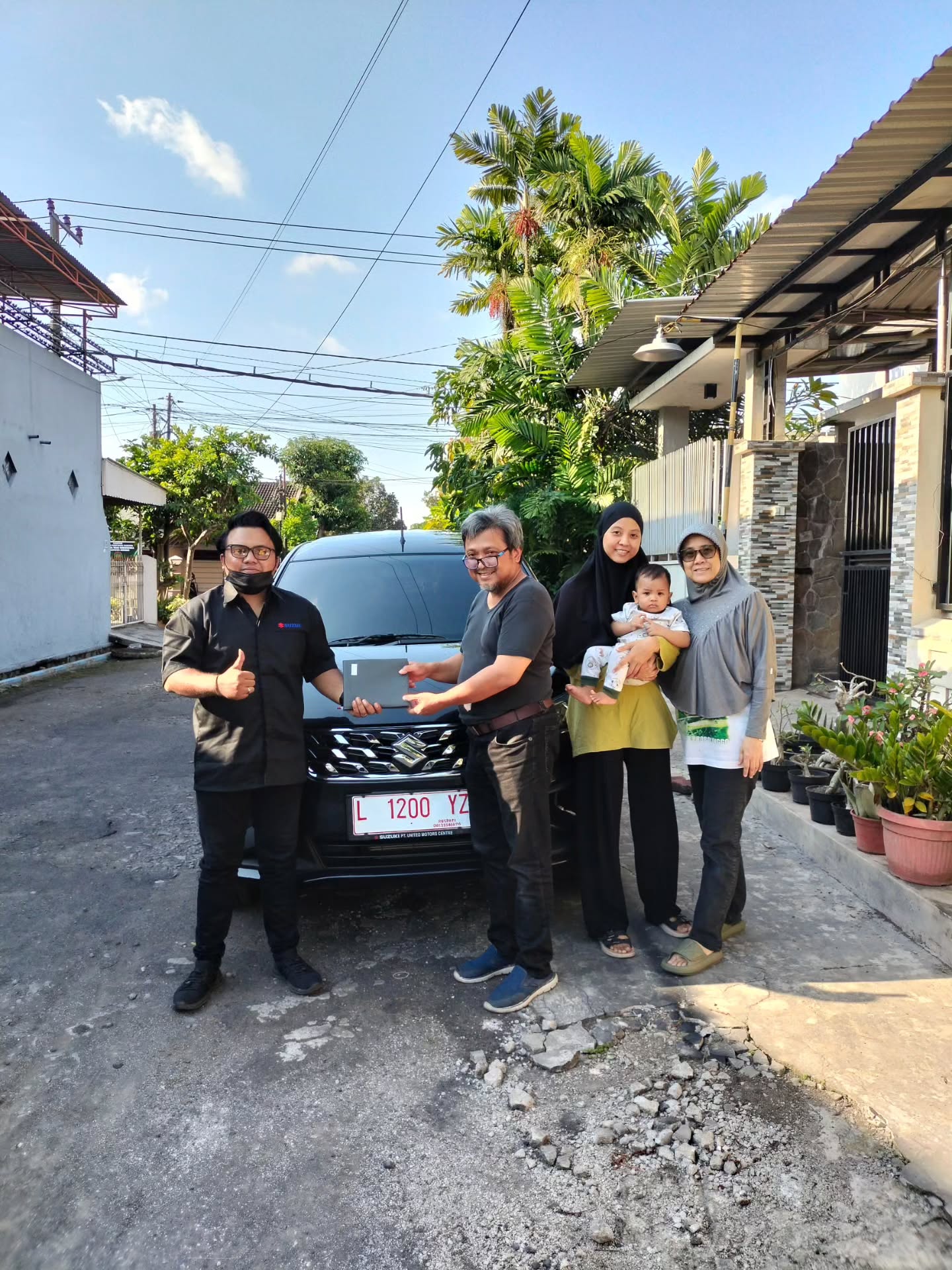 Suzuki Jember - Terima kasih atas Pembelian 1 Unit Ertiga GL AT Hitam Metallic bagi konsumen terbaik Suzuki
